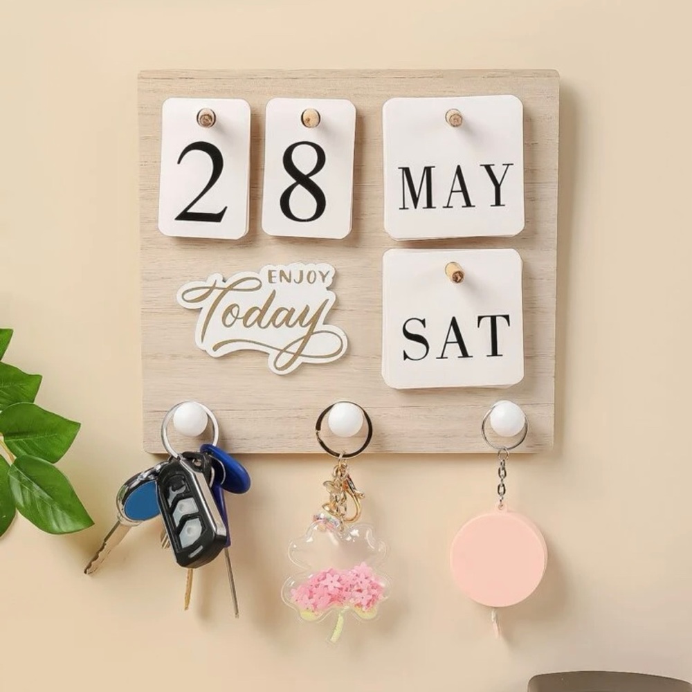 Wooden Wall Calendar With Key Holder